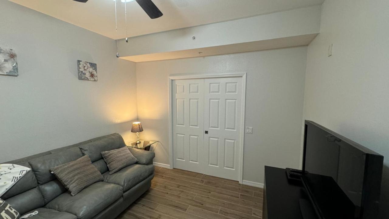 Greenlinks At Lely Luxury Purple Orchid Fully Renovated Modern 1st Floor 3bdr Golf Apartment *