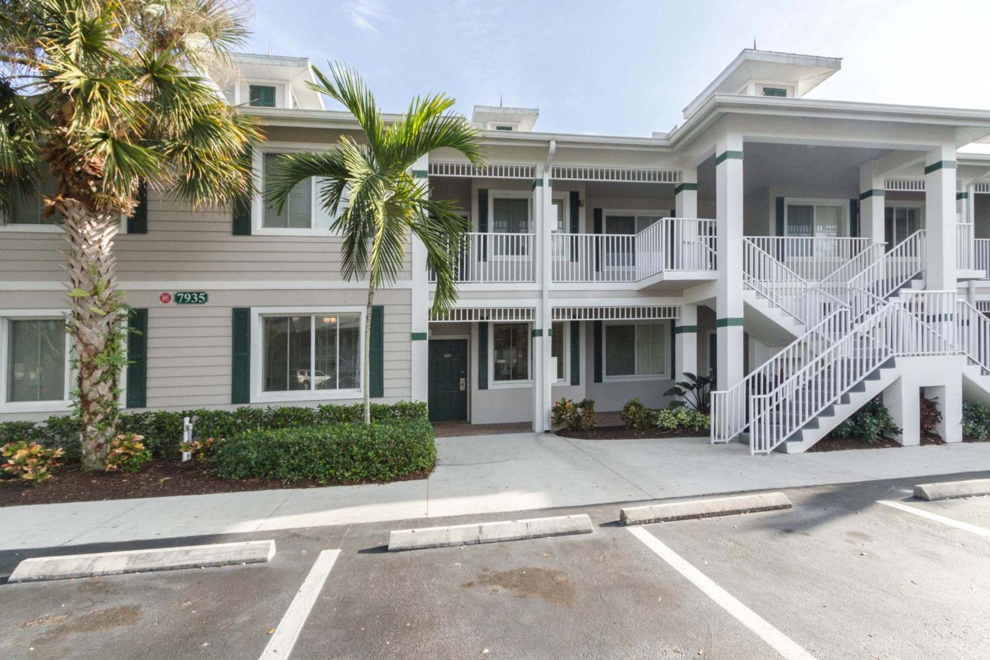 Greenlinks At Lely Luxury Purple Orchid Fully Renovated Modern 1st Floor 3bdr Golf Appartement *